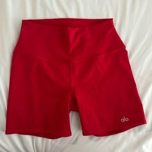 Alo bike shorts